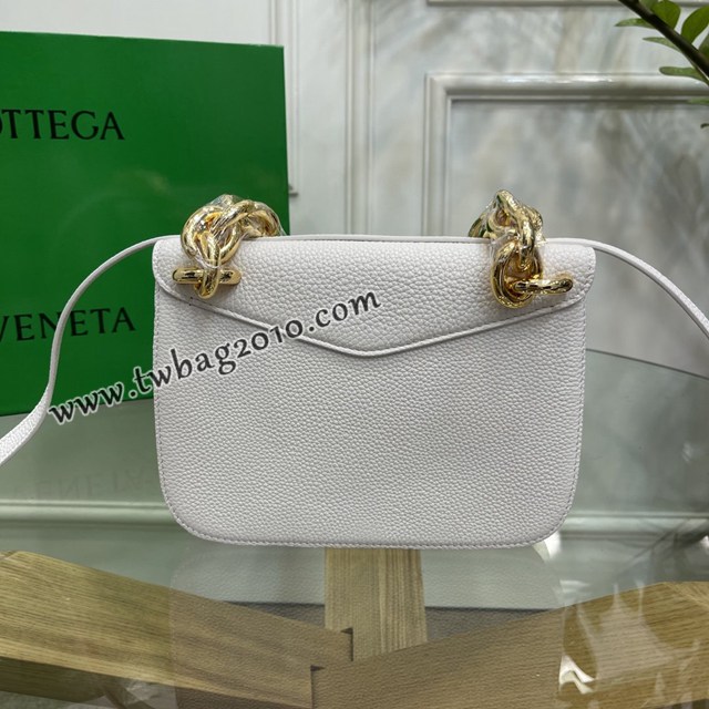 Bottega veneta高端女包 KF0021 寶緹嘉白色荔枝紋肩背女包 BV2021新款V字蓋頭鏈條女包  gxz1335